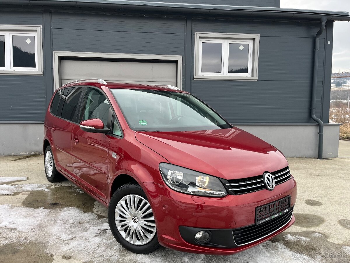 VW Touran 2.0TDI 7miest,Ťažné,Servis VW