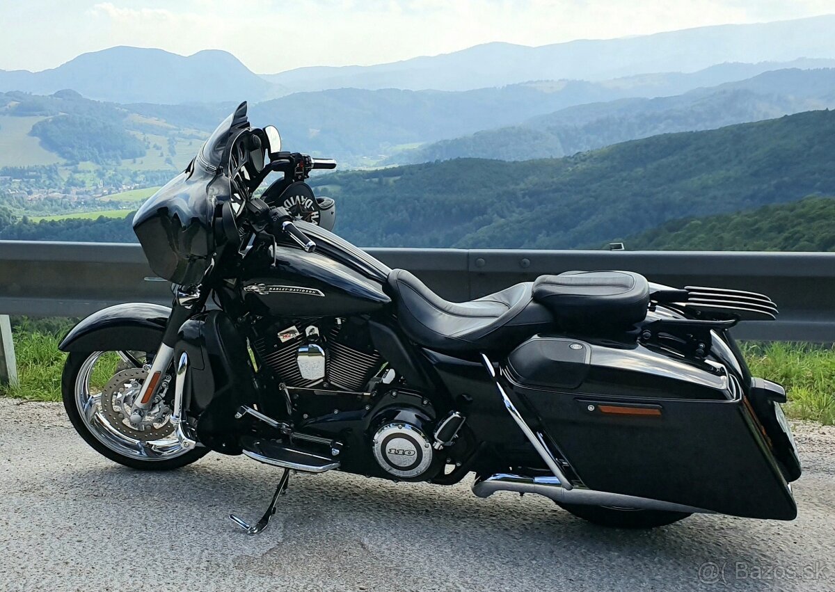 Harley Davidson street glide CVO