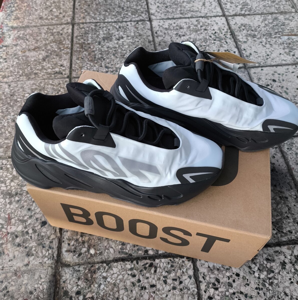 Adidas Yezzy 700