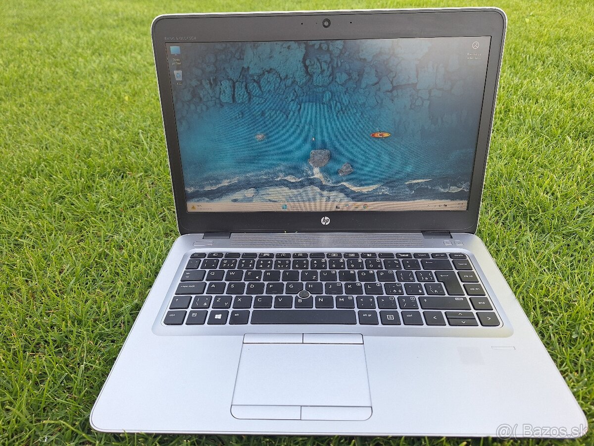 HP 14" Intel Core i7 16 GB RAM 256 GB SSD bat 6 h