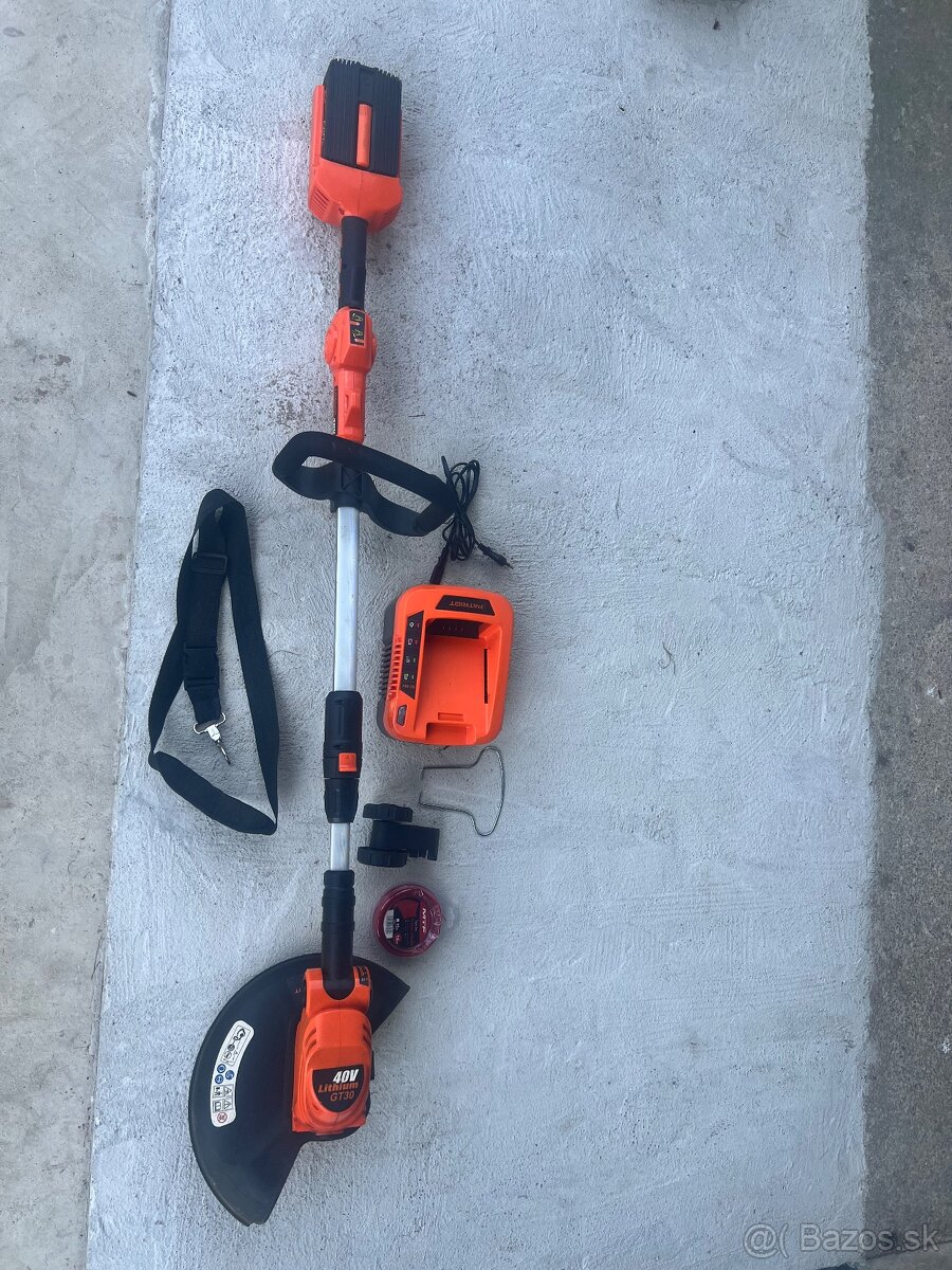 Predám AKU strunovú kosačku PATRIOT od Mountfield