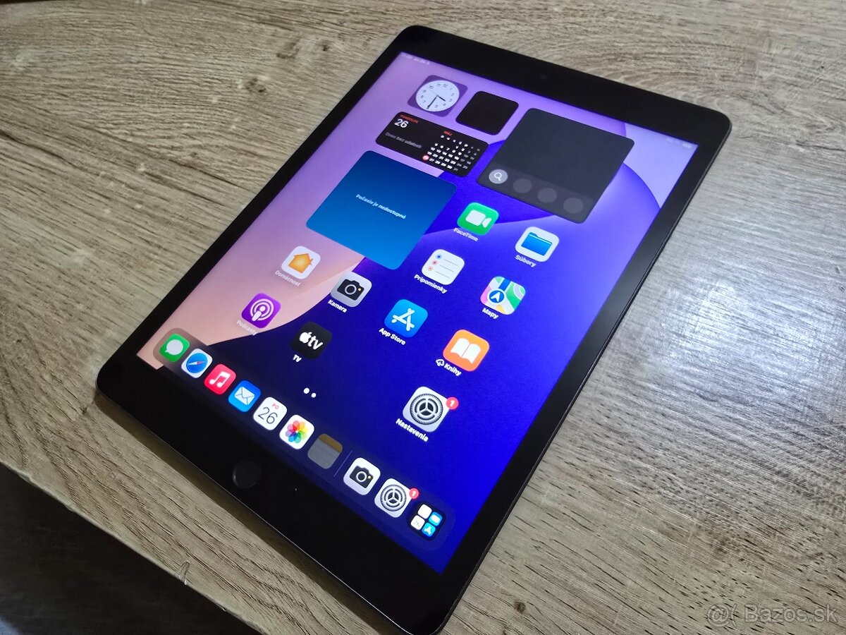 Ipad 9 64gb plnefunkcny ma len bezne znamky pouzivania ale z