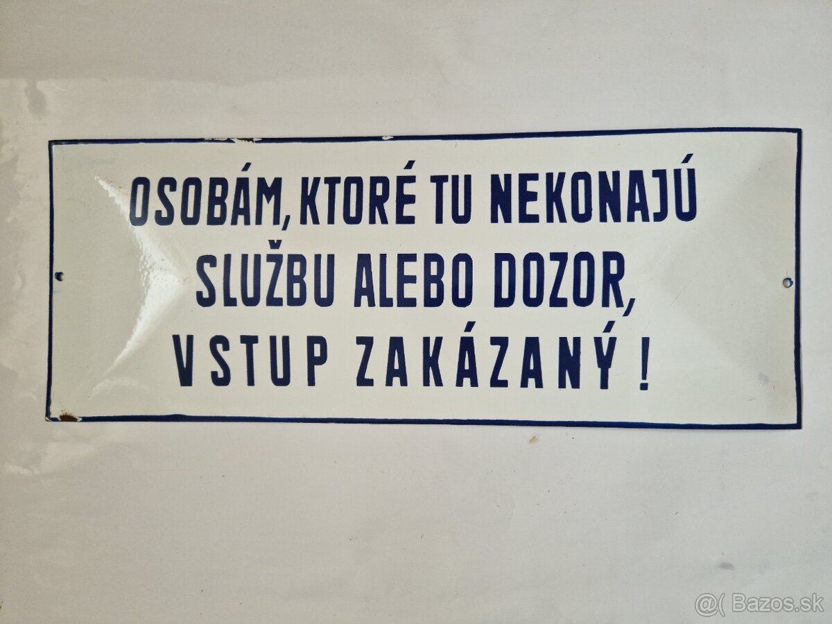 Tabula "OSOBÁM....VSTUP ZAKÁZANÝ"