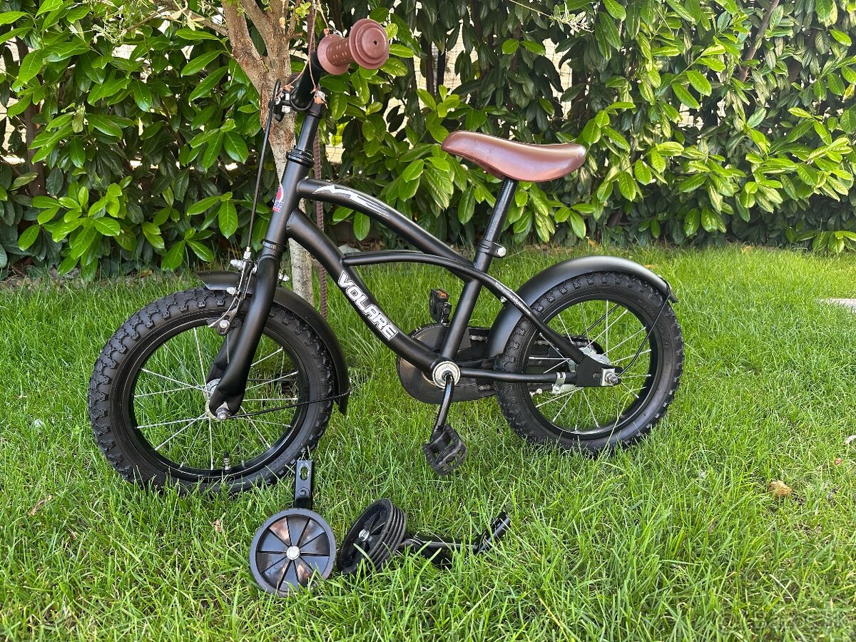 Volare Black Cruiser