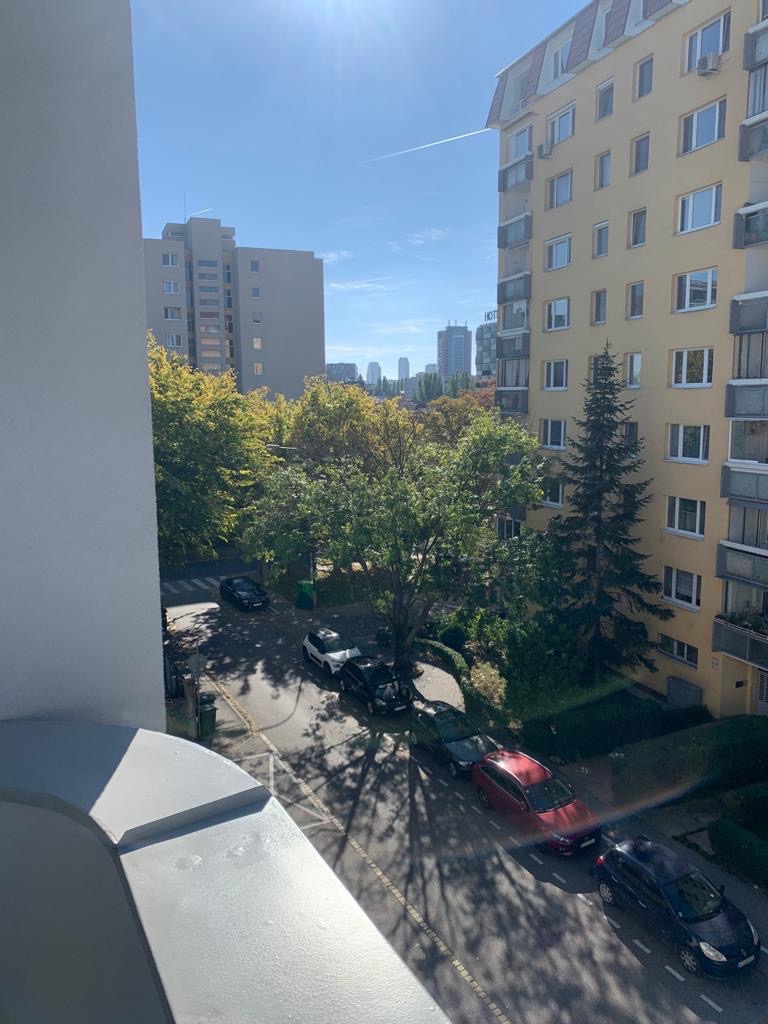 PRRENÁJOM GARSÓNKY NOVOSTAVBA+LOGIA,BA 2 NIVY-ŠIRŠIE CENTRUM