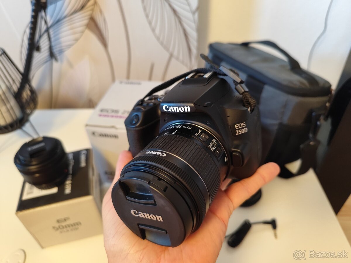 Canon EOS 250D + objektív + príslušenstvo