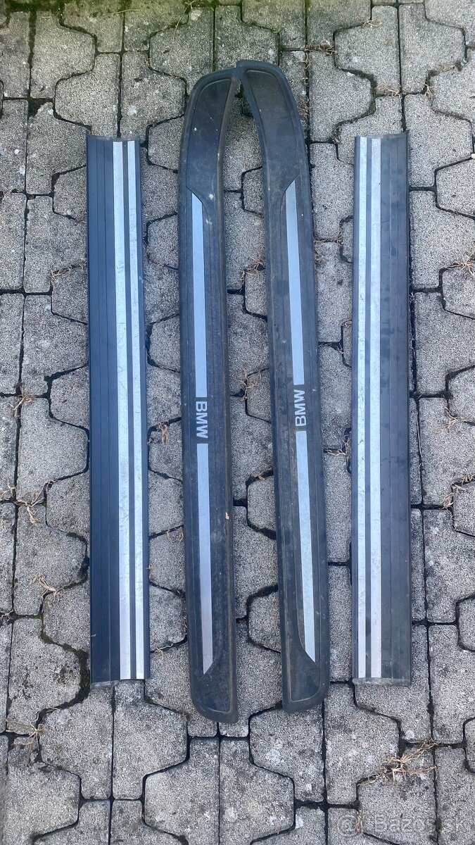 Bmw e39 našlapy dveri