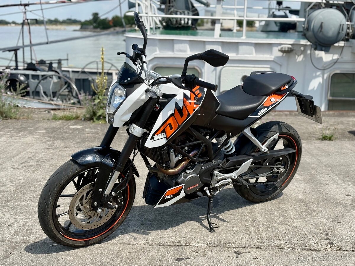 KTM Duke 200