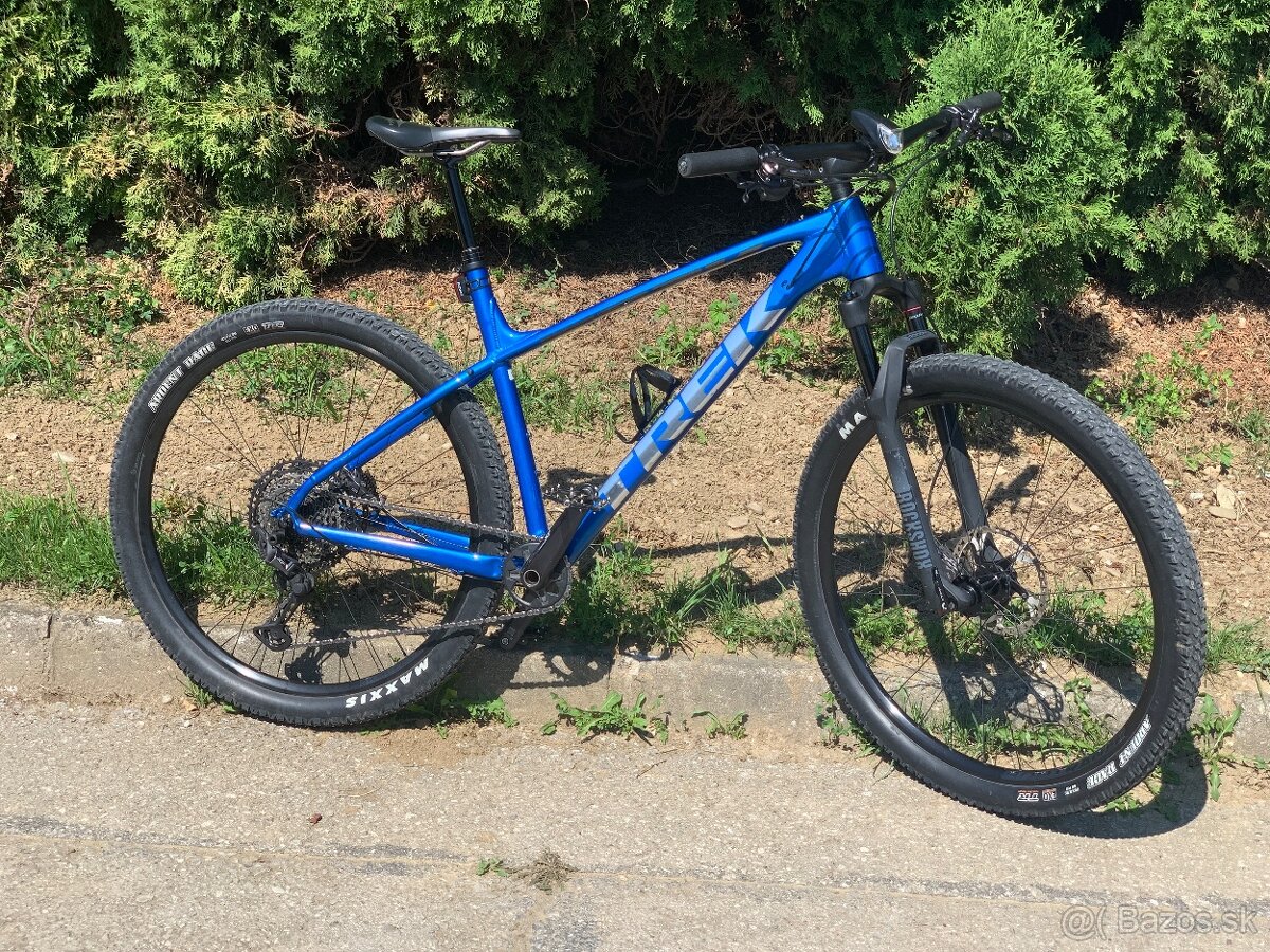 Predam horsky Trek
