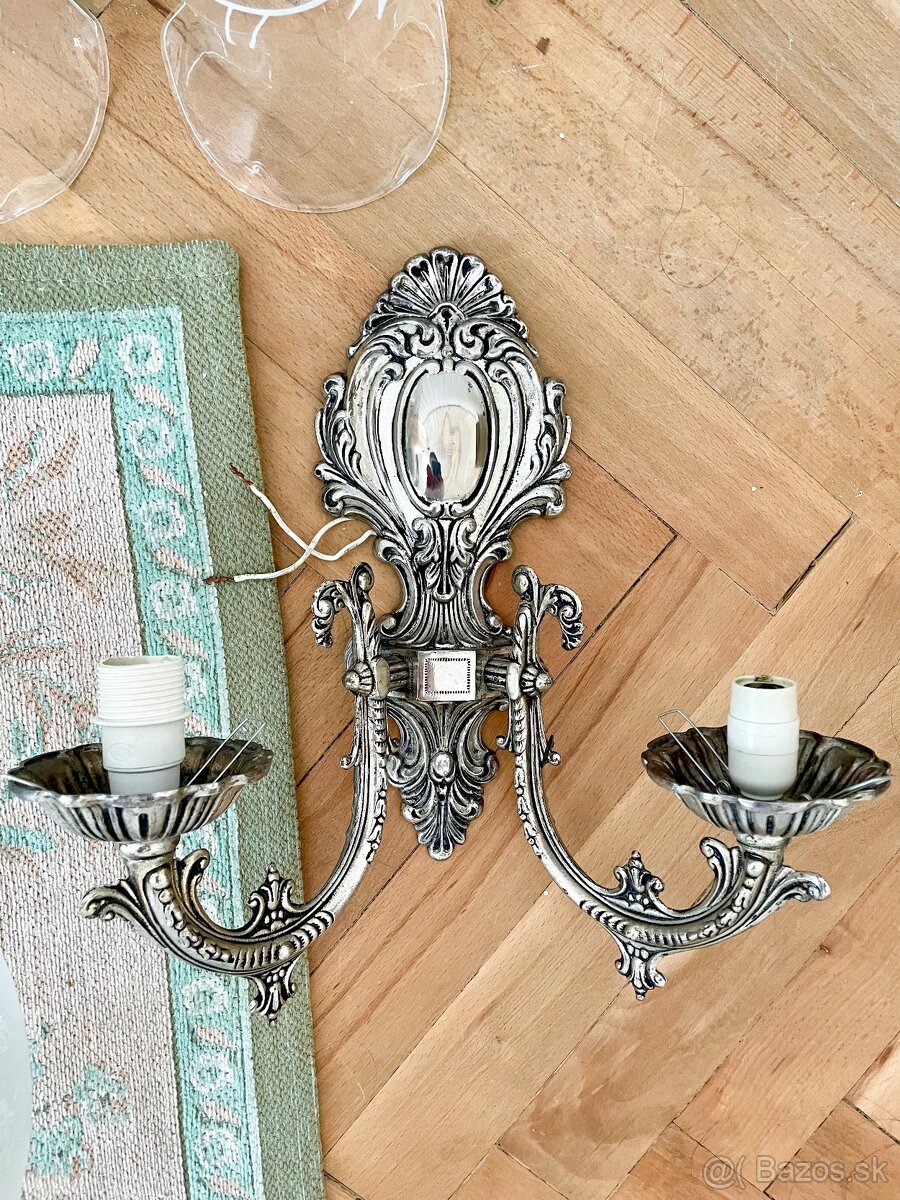 Dve strieborné starožitné nástenné svetlá / lampy