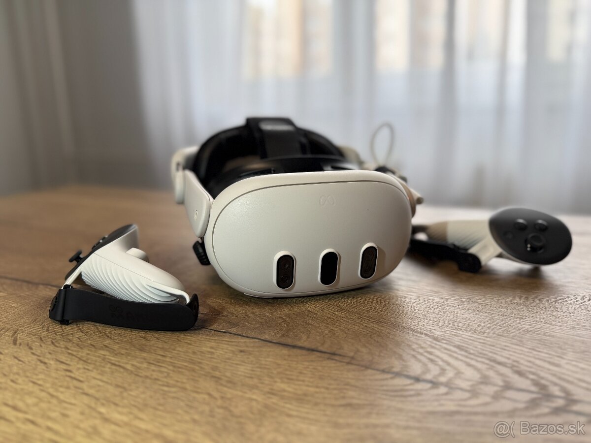 Oculus Quest 3 128GB - v záruke do 4/2026 s príslušenstvom