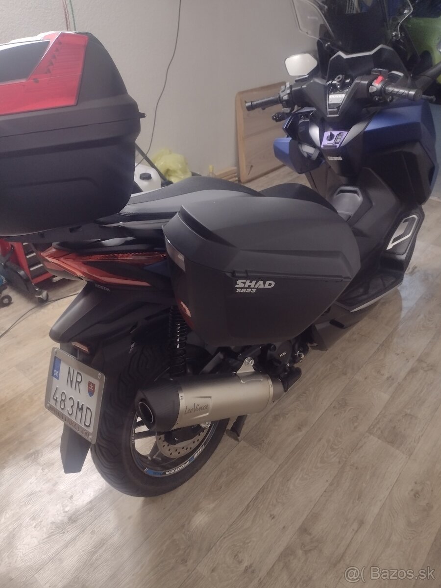 Honda Forza 350