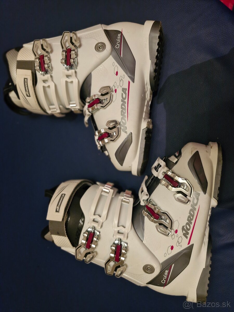Lyžiarky Nordica Cruise veľkosť 24cm TOP STAV
