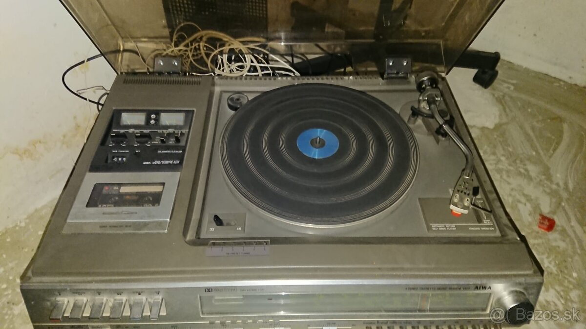 AIWA Stereo Cassette Music System 8600