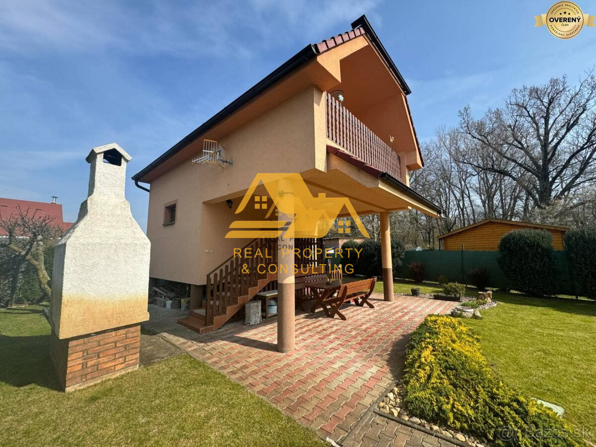 Exkluzívne Predám chatu na celoročné bývanie v Nových Zámko