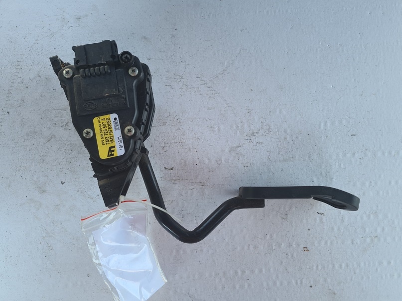 Riadiaca jednotka motora Fiat Stilo 1.2 0261207086