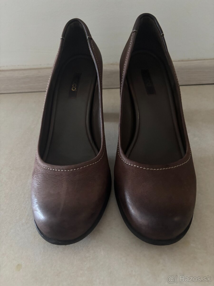 Kožené lodičky ECCO hnedé č. 40