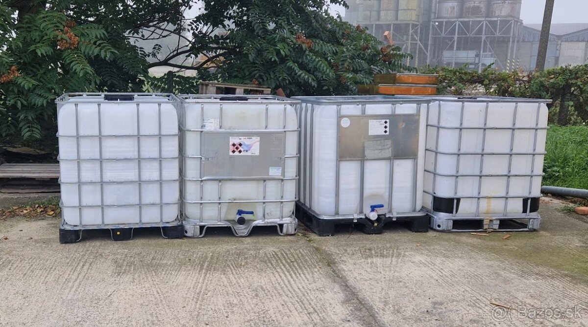 IBC nádrž – plastový kontajner na vodu 1000 L
