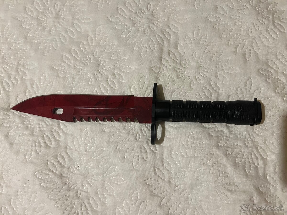 Nôž M9 Bayonet – Ruby edícia (zberateľský kus)