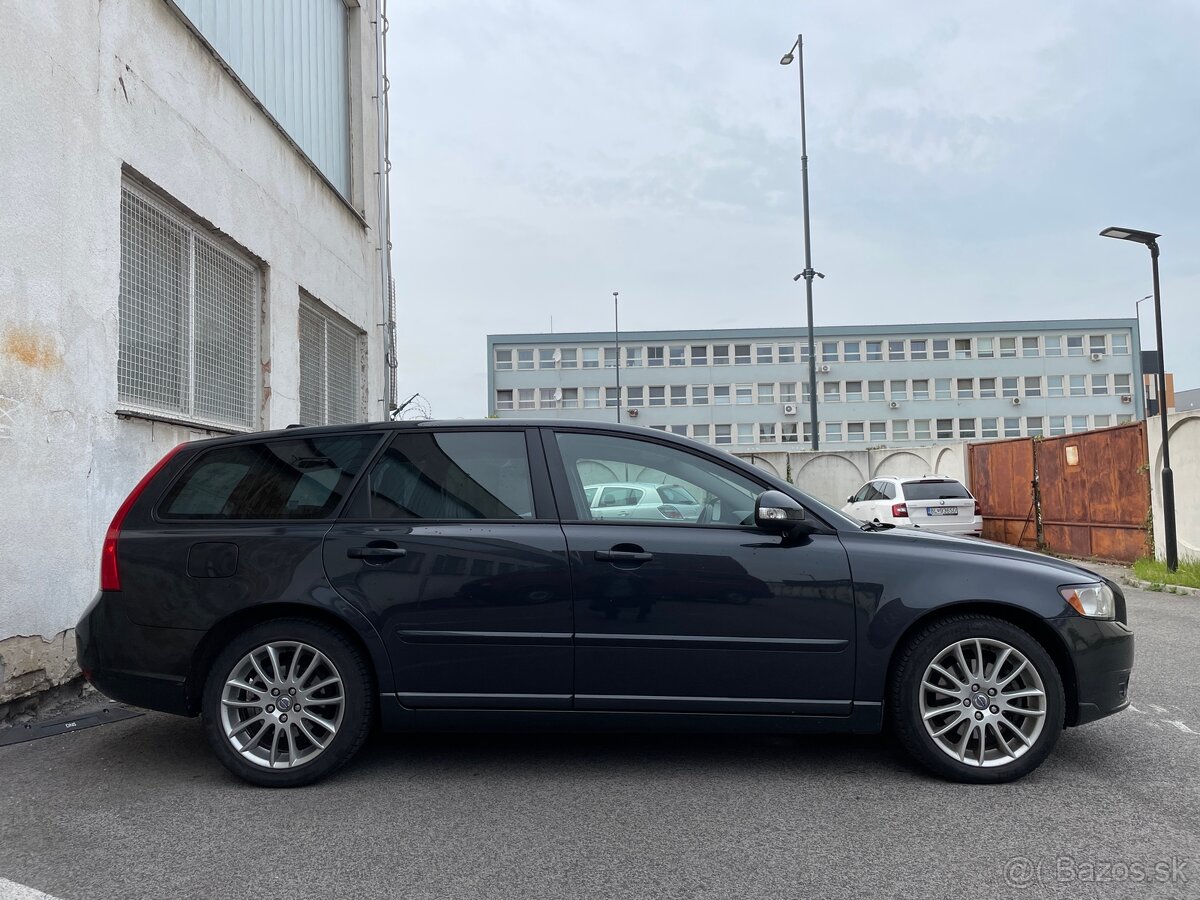 Volvo v50 2.0d 2.majitel s históriou