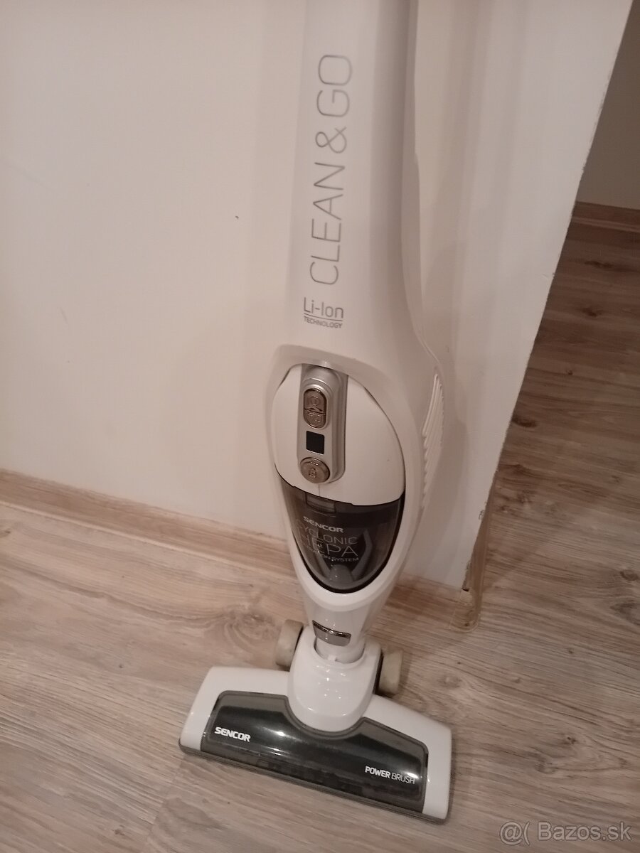 Sencor tyčový vysávač