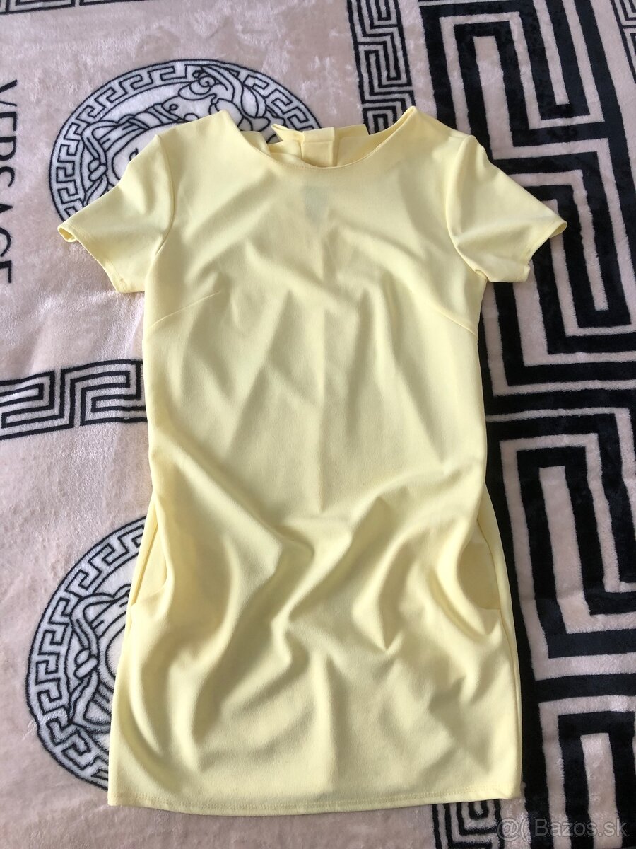 Žlté mini šaty, velkost M