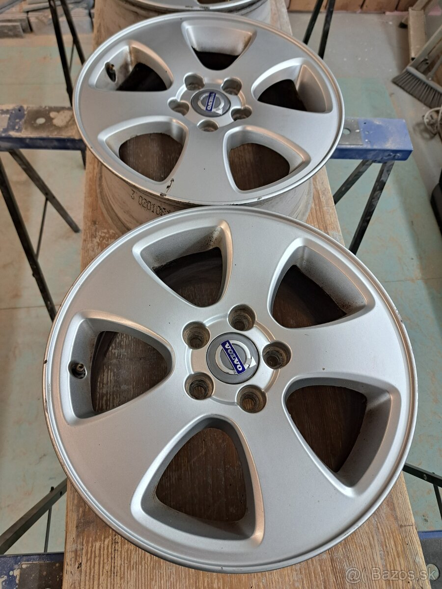 Disky Volvo 16"