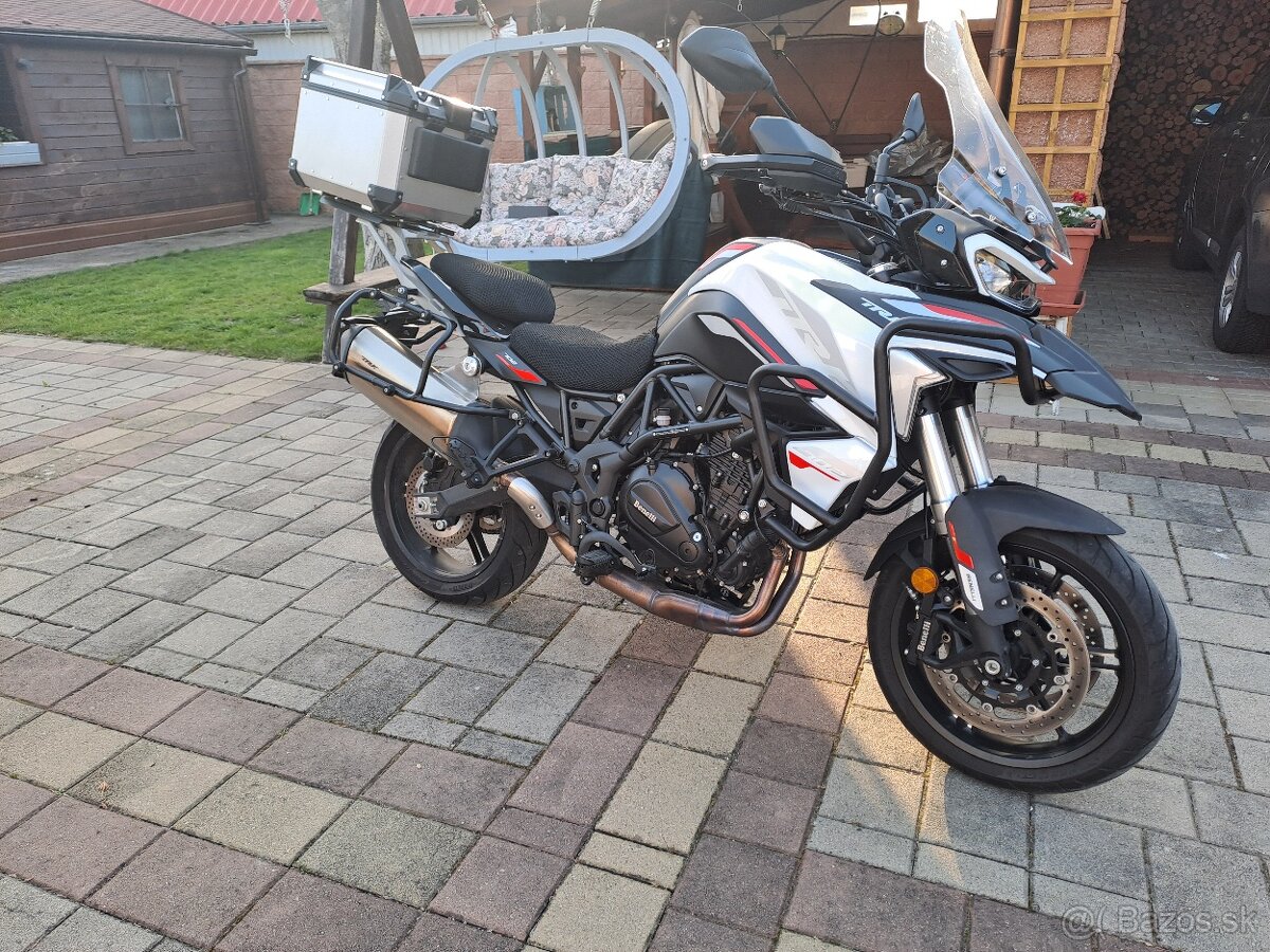BENELLI TRK 702 ABS, záruka,  možný odpočet  DPH