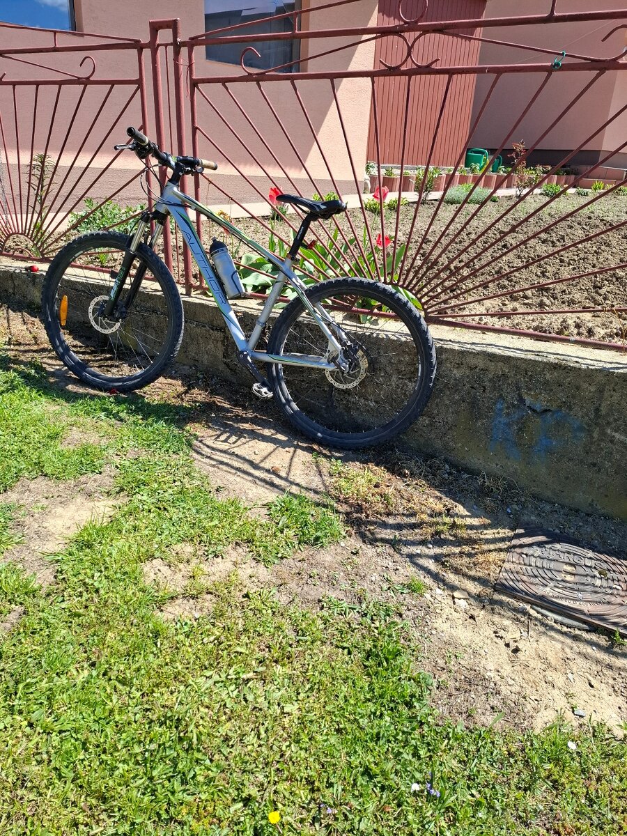 Author bicykel