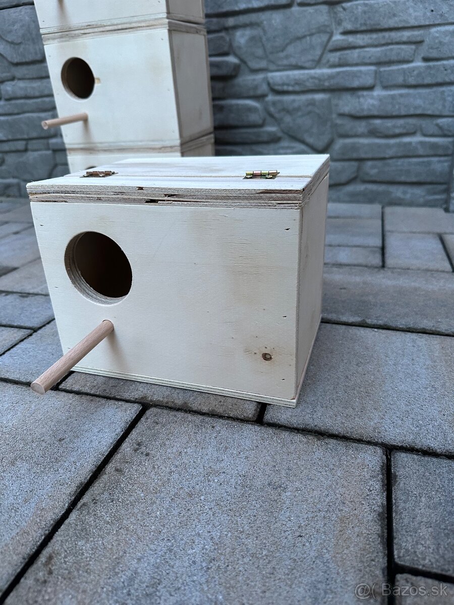 Búdka pre papagáje