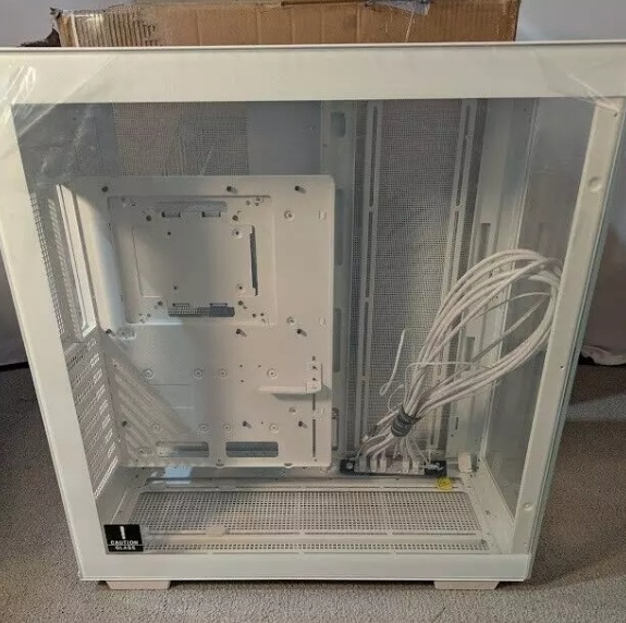 Nová PC skříň DeepCool CH780