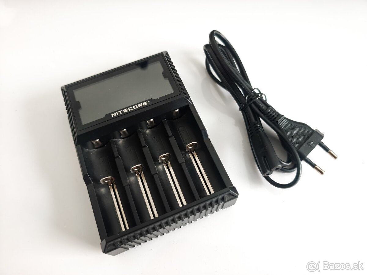 Nitecore Digicharger D4 - Nabíjačka na batérie