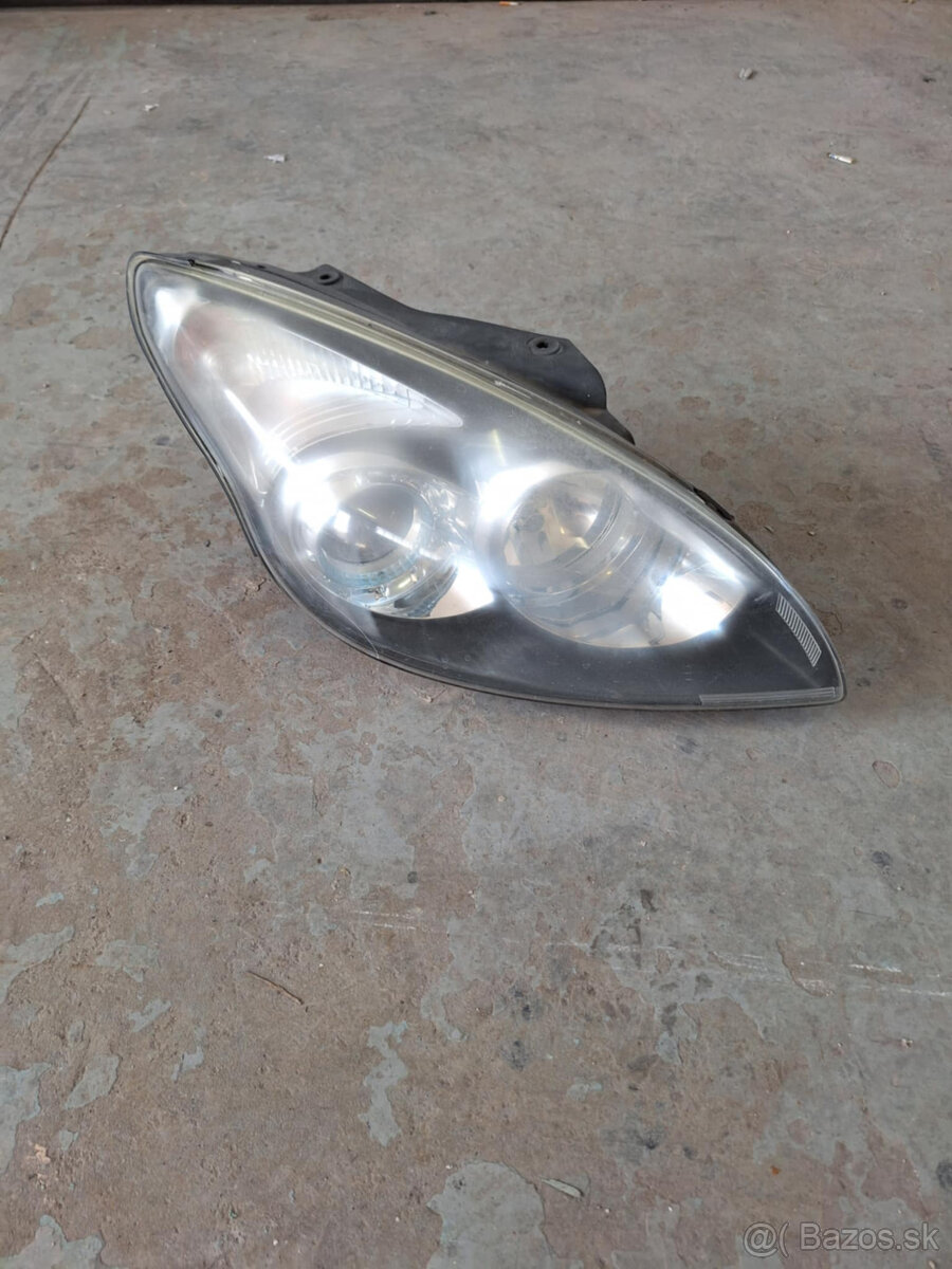 svetlá Hyundai i30