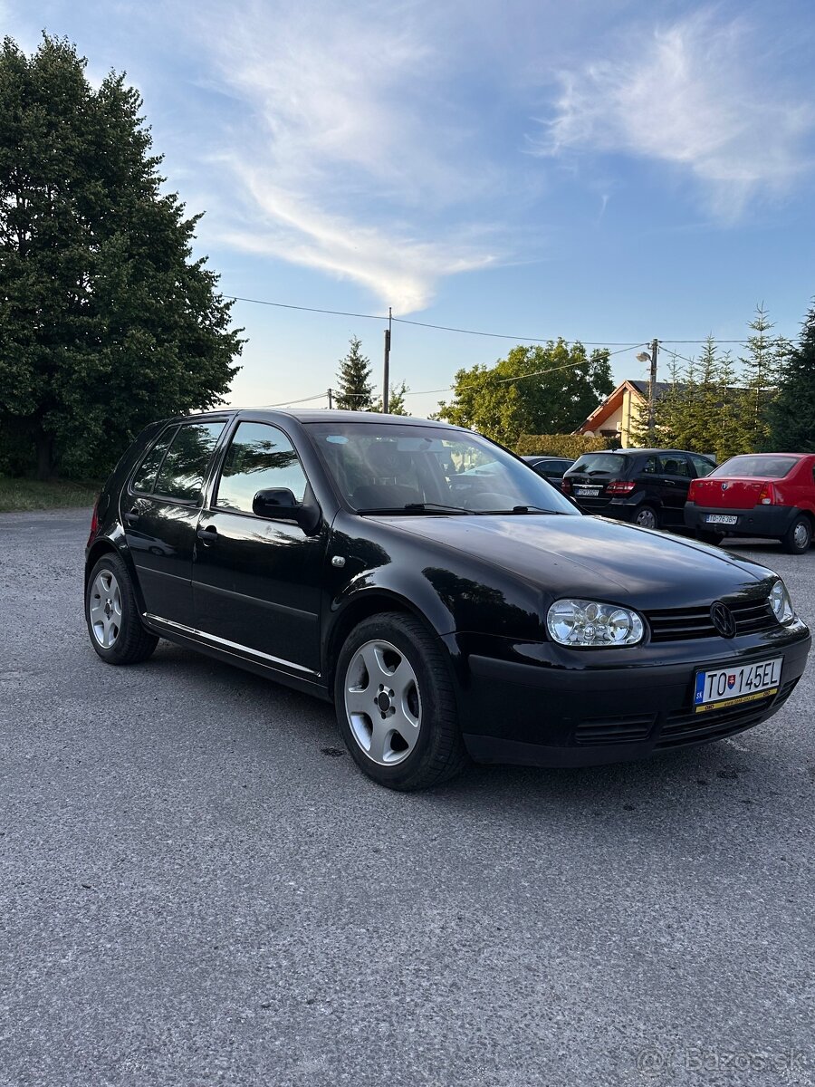VW Golf 4,1.6 benzín,r.v2001