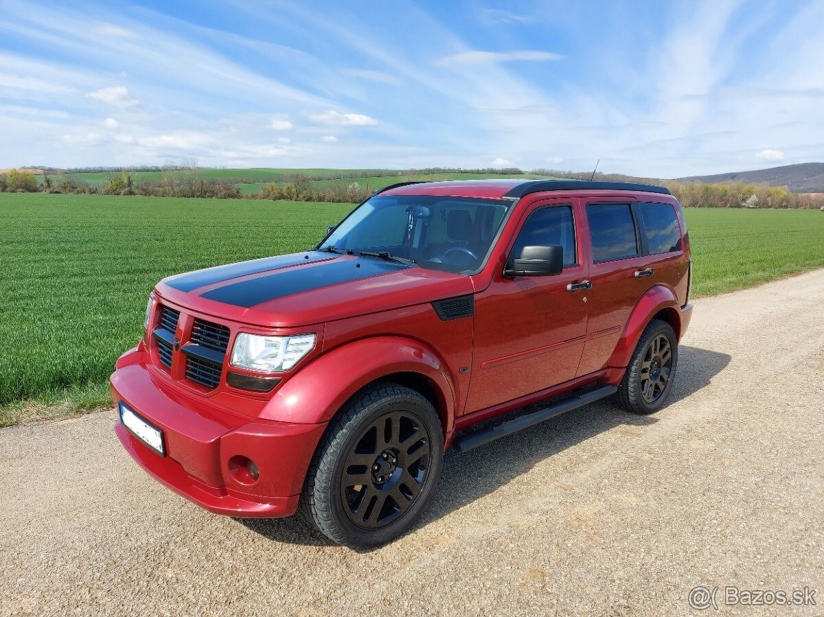 DODGE NITRO 2.8 RT 4x4