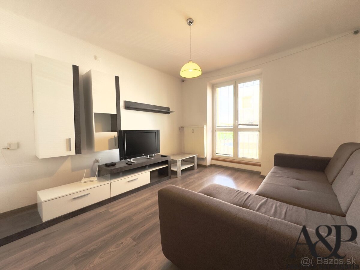 2 IZB. BYT S BALKÓNOM V CENTRE MESTA, 58M2, TOVÁRENSKÁ UL.,