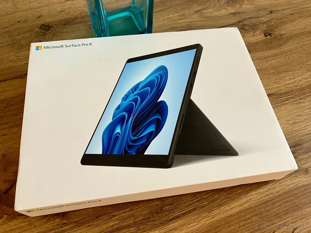 Microsoft Surface Pro 8 + klávesnica + pero