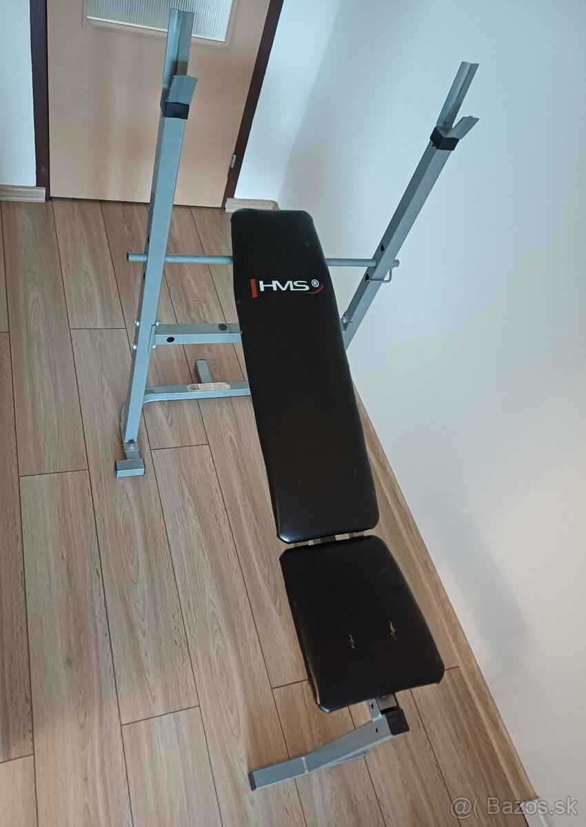 Polohovateľná lavička na cvičenie so stojanom na bench