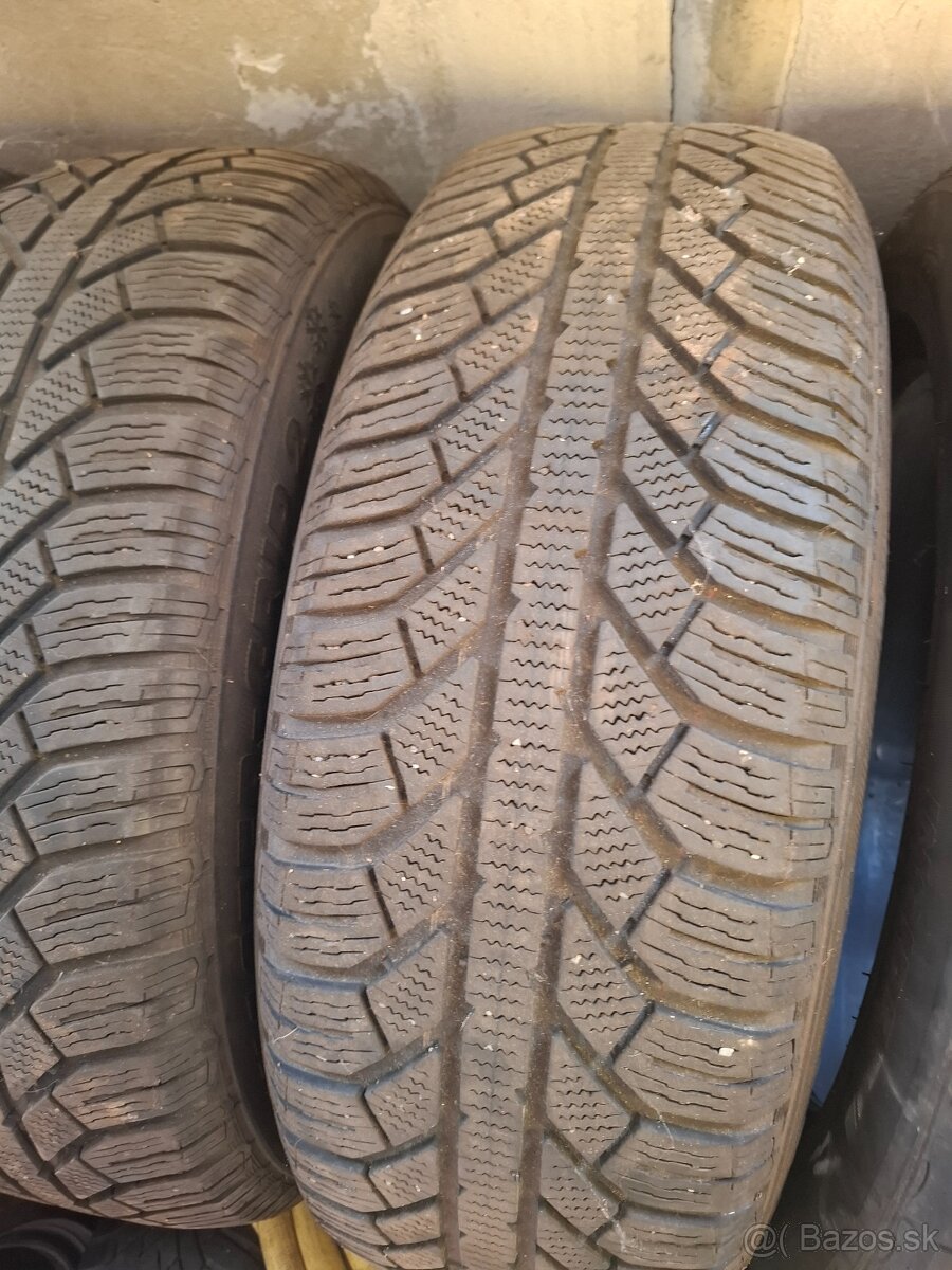 Na predaj zimne pneu Semperit