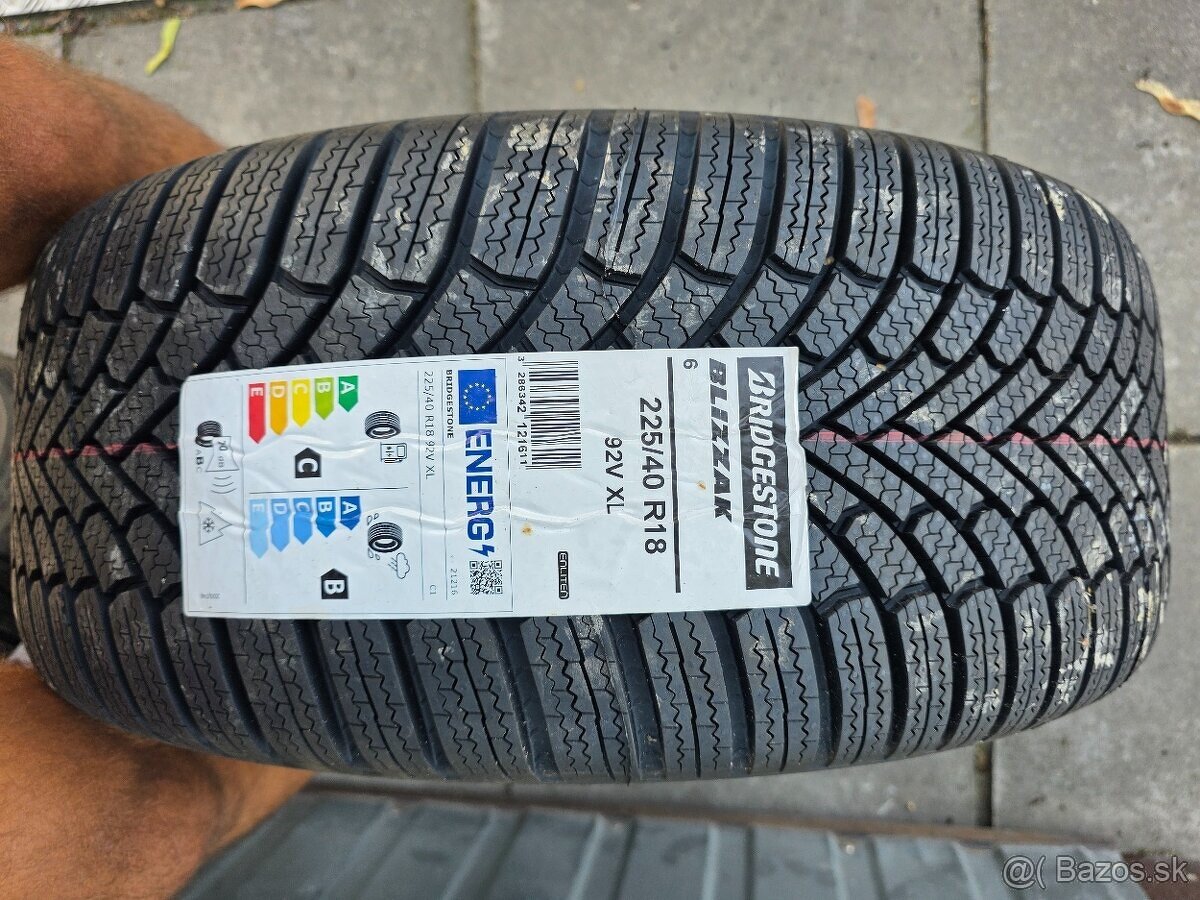 Nove zimne pneumatiky 225/40 r18 Bridgestone dot2024