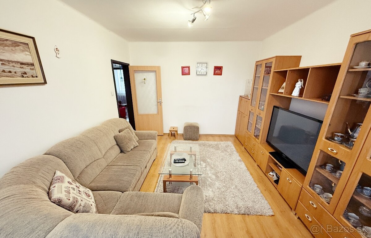 Na predaj útulný zariadený 3 izbový byt Soblahovská -Trenčín