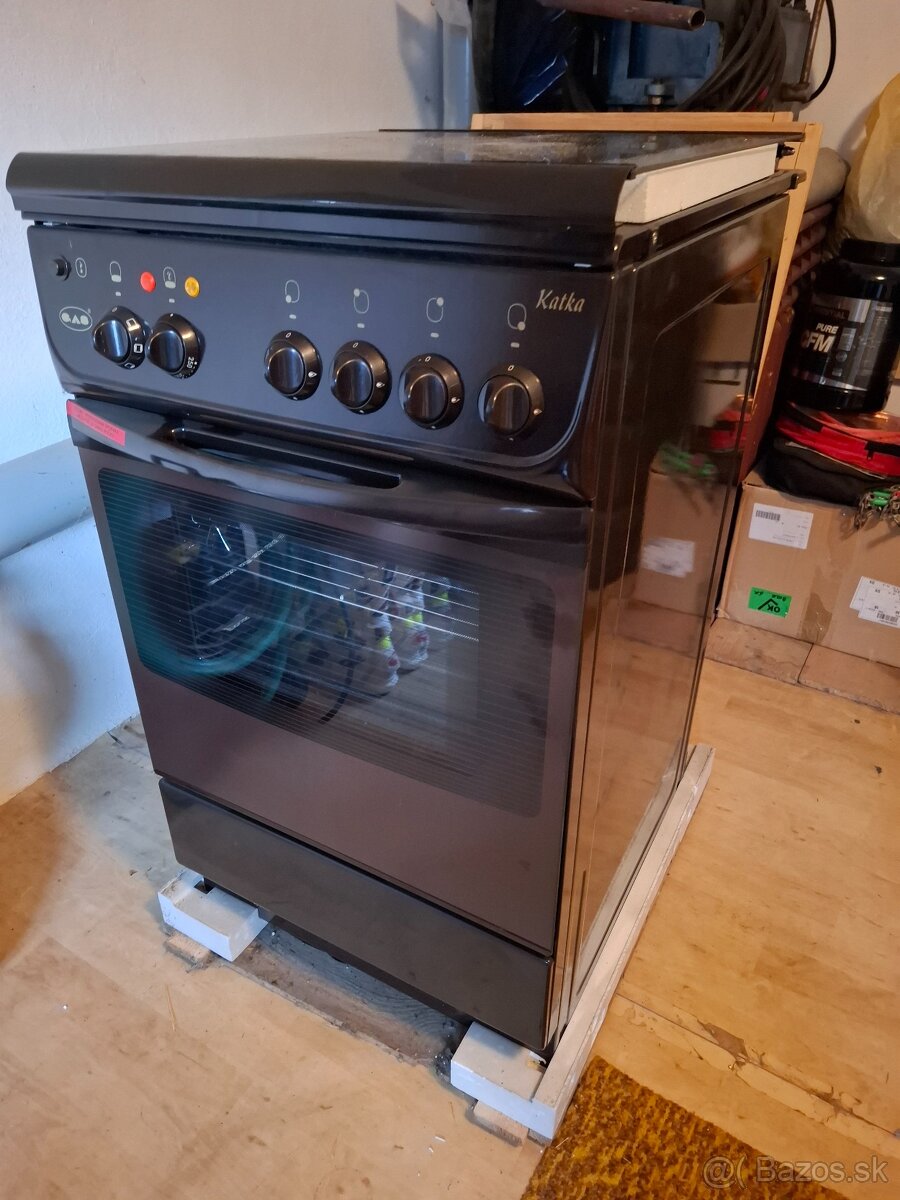 Plynový sporák Katka