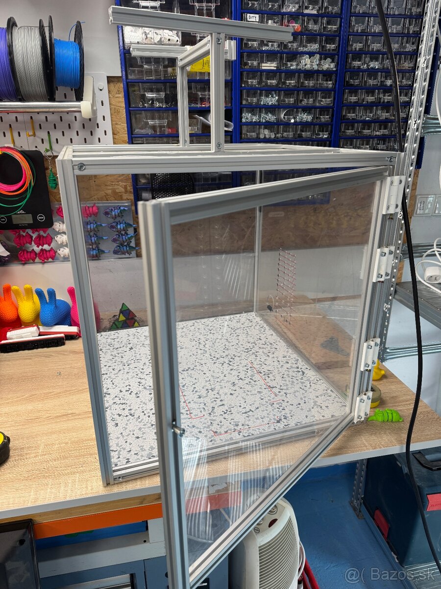 Predám skrinku na Prusa MK4 domáca vyroba