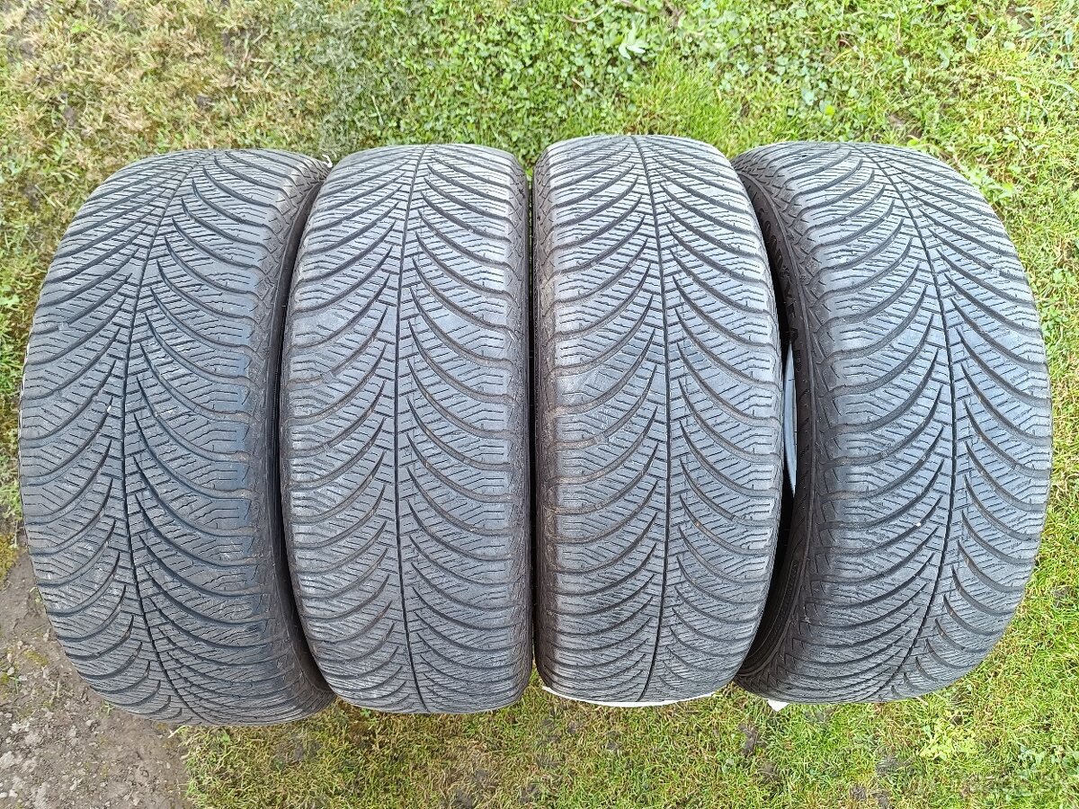 Celoročné pneumatiky 185/60R15 Goodyear