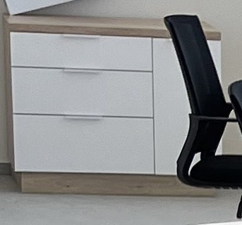 Predám skrinku so zásuvkami