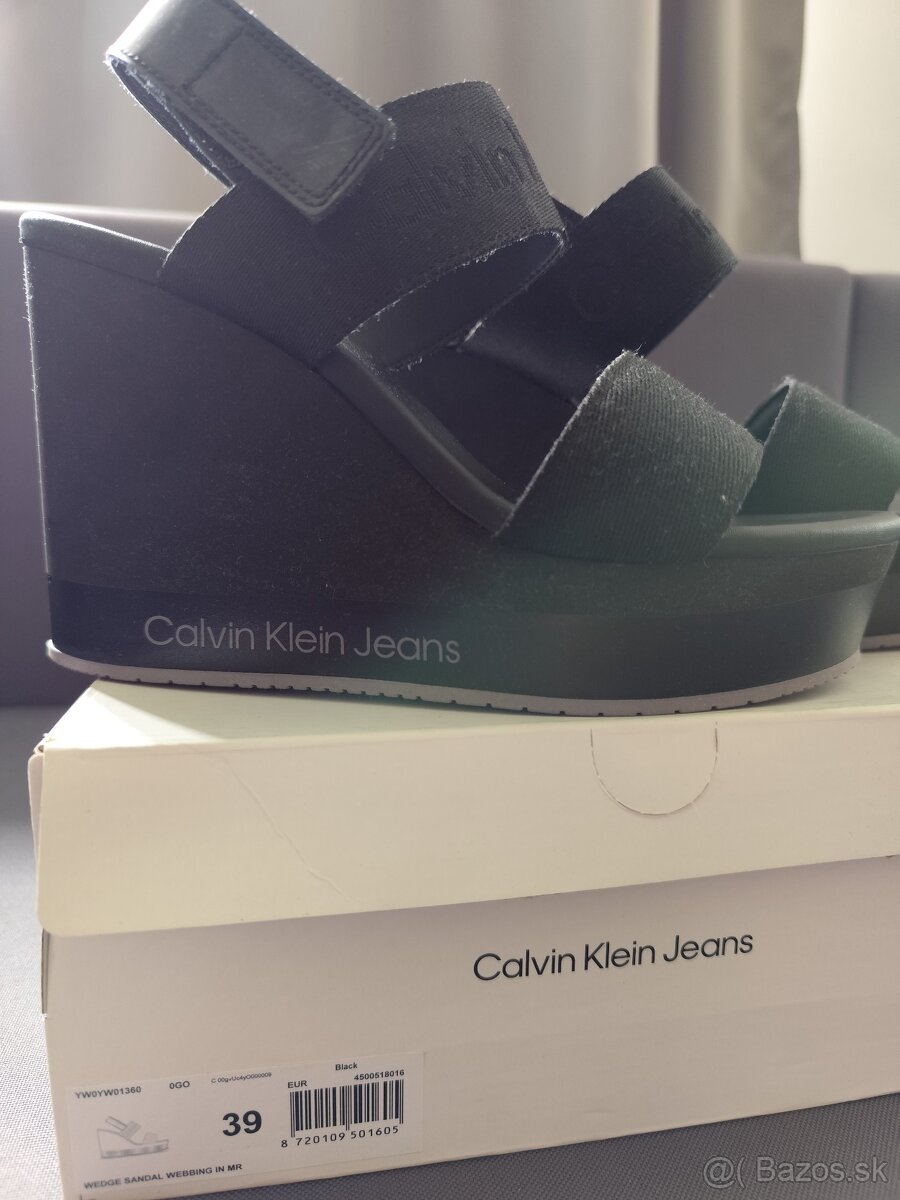 Sandále Calvin Klein 39