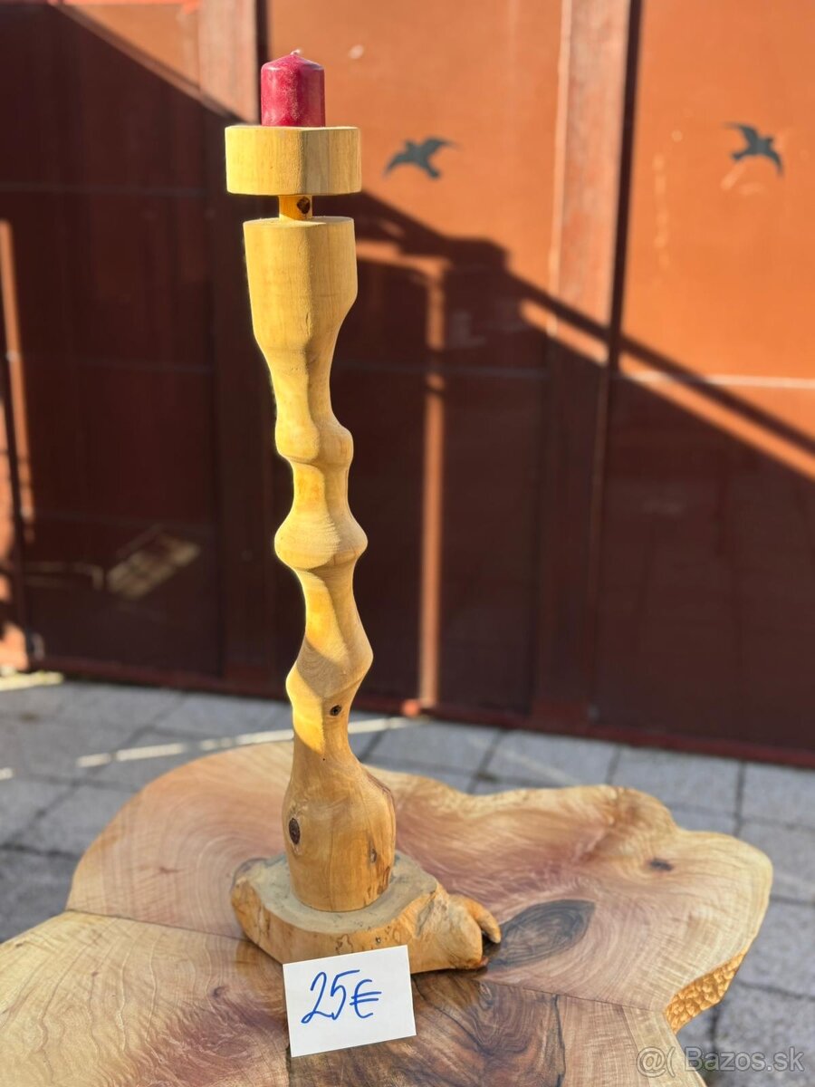 Svietniky z dreva, ručná praca