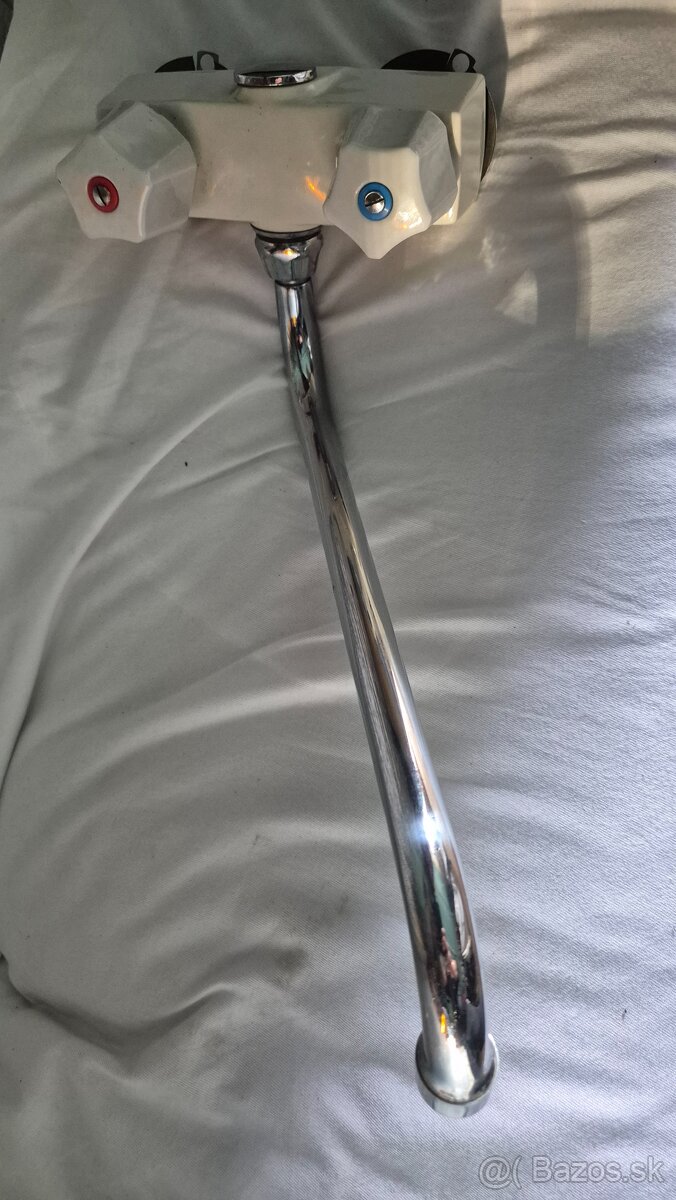 Retro vodovodná bateria