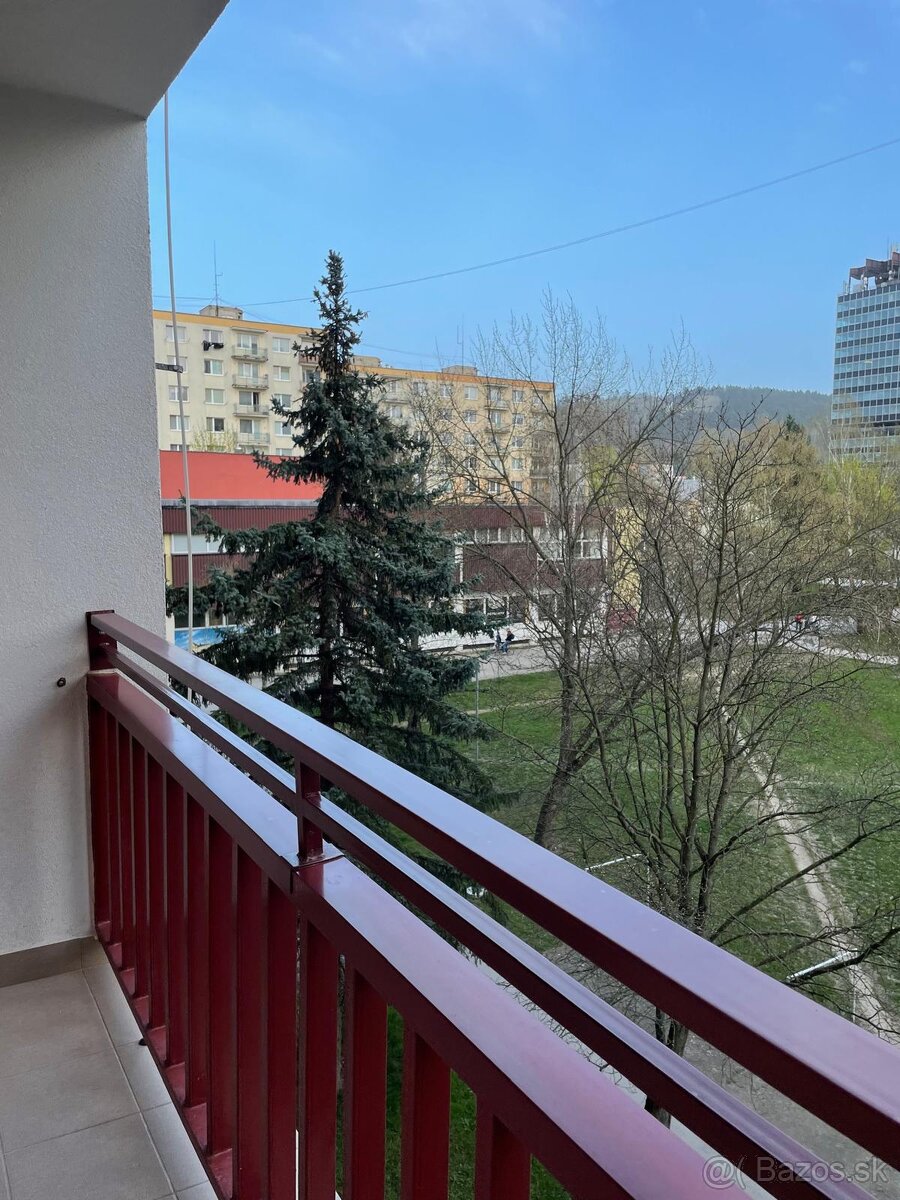 Na prenájom: 1-izbový byt po kompletnej rekonštrukcii – PB