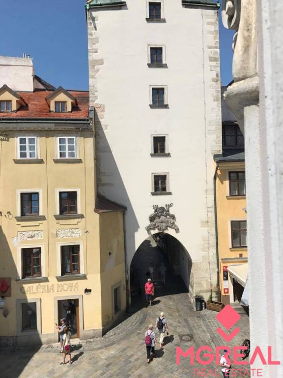 Kancelárske priestory 42m2, pešia zóna, Staré Mesto